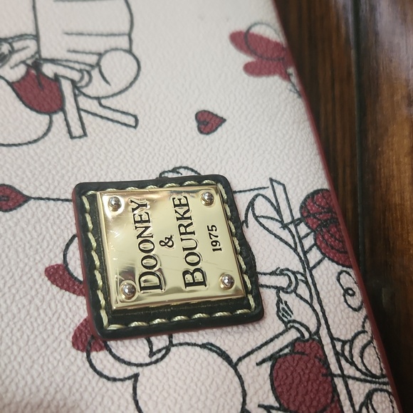 Purse - Picture 2 of 4